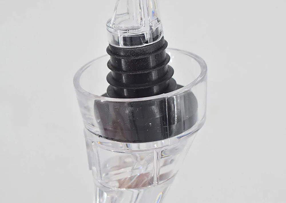 Aerating Decanter Cap Spout for Red Wine